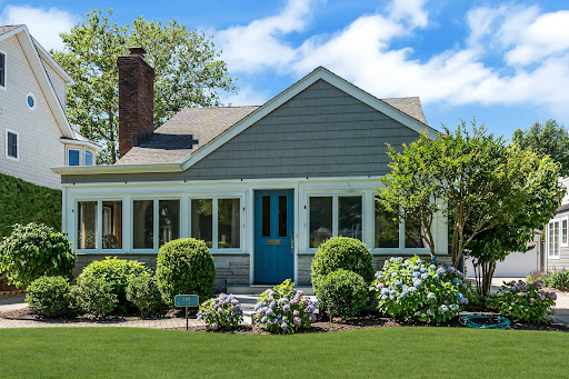 House with flower garden and lawn in this luxury house for sale in Sea Girt ($2,800,000)