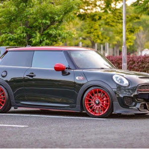 ミニ ハッチバック JCW