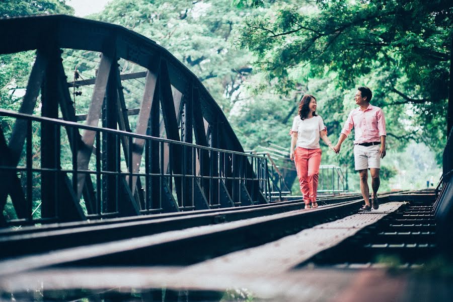 結婚式の写真家Cherdchai Punsuk (jochoz)。2015 5月15日の写真