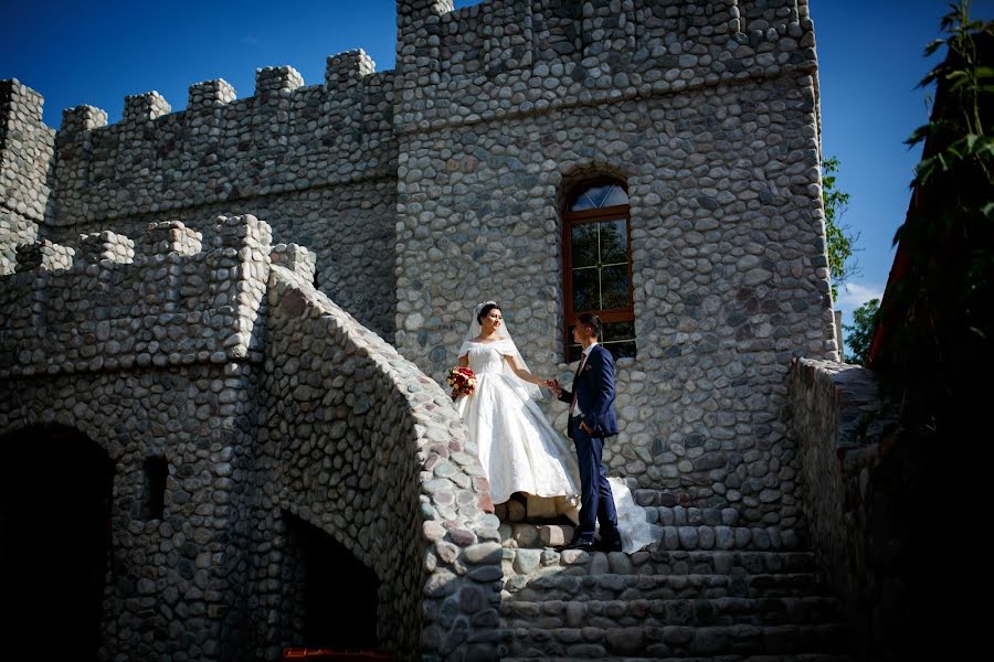 結婚式の写真家Aleksandra Romanchenko (photo2012)。2019 6月20日の写真