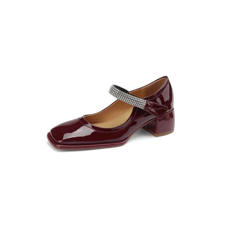 Escarpins carrés rétro à lanière strass, parfaits pour un look élégant et glamour, idéal pour vos soirées et occasions spéciales.