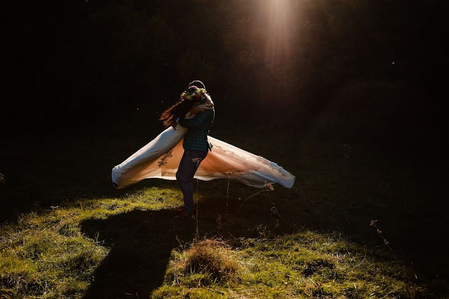 Fotografo di matrimoni Catalin Baloi (baloi). Foto del 14 ottobre 2021