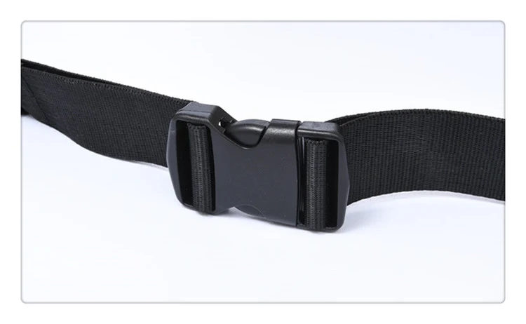 Bolsa de peito esportiva e de lazer masculina com design oblíquo, perfeita para transportar seus pertences essenciais com conforto e segurança.