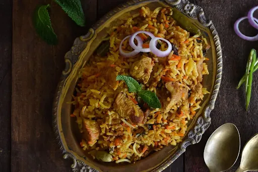 Special Hyderabadi Chicken Dum Biryani