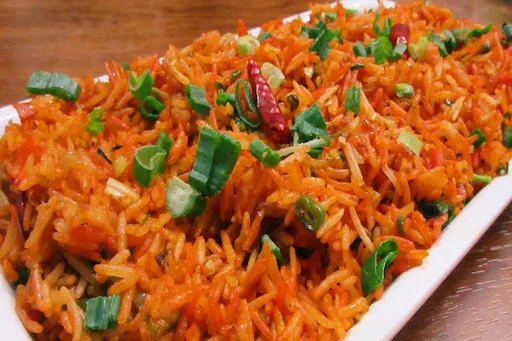 Schezwan Fried Rice (Chicken)