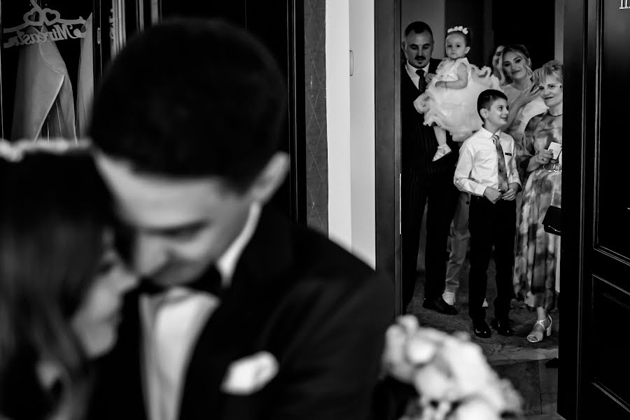 Wedding photographer Catalin Vornicu (vccatalin). Photo of 12 September 2023