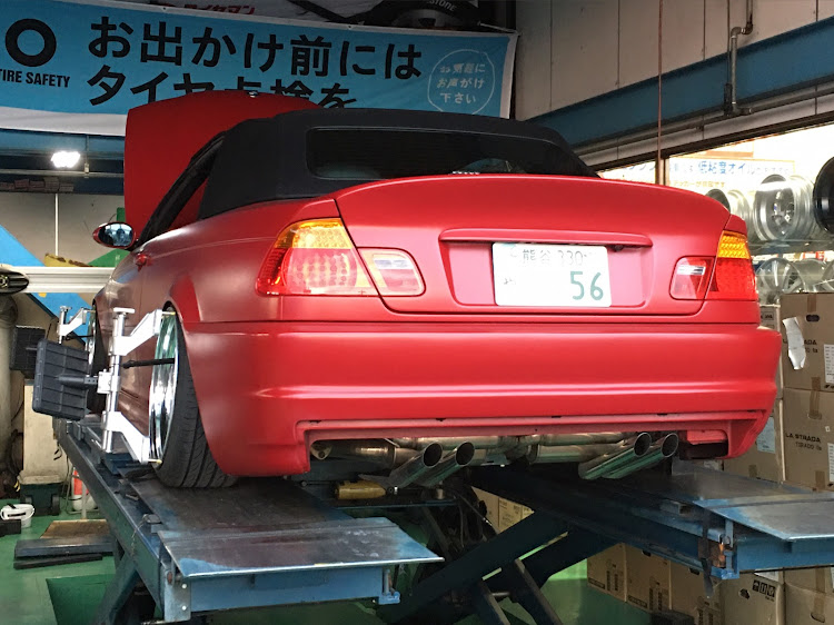 3シリーズ カブリオレのbmw・bmw e46・BMW E46 330ci Cabriolet・BMW E46 セダン・アライメント調整に関するカスタム事例の投稿画像2枚目