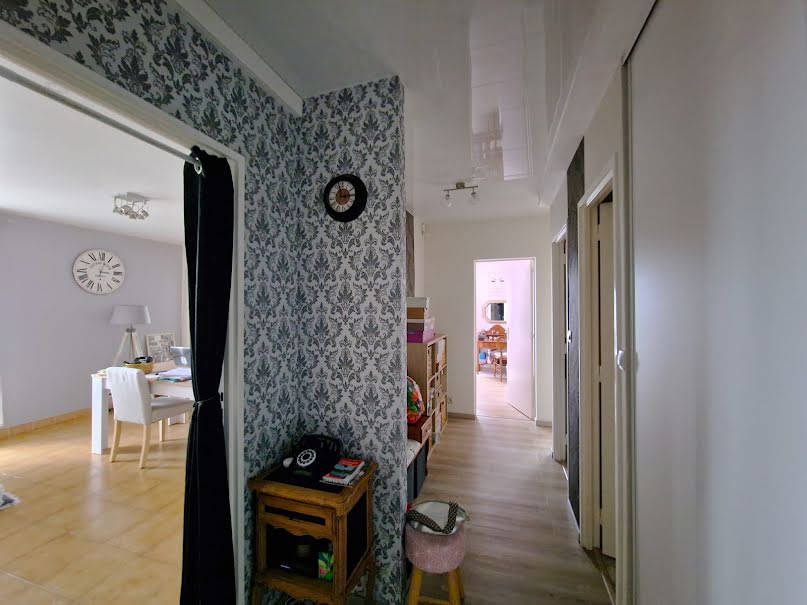Vente appartement 5 pièces 86.97 m² à Fagnières (51510), 98 900 €