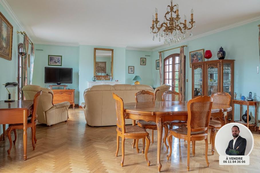 Vente maison 7 pièces 265 m² à Villeneuve-le-Roi (94290), 579 000 €