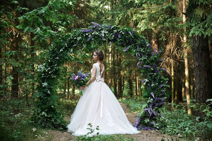 結婚式の写真家Anastasiya Trockaya (nastassia)。2017 3月13日の写真