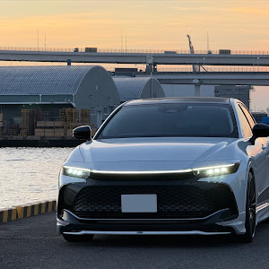 クラウンクロスオーバー AZSH35