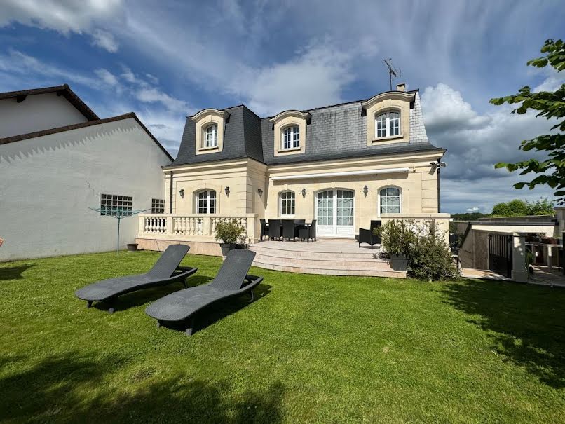 Vente maison 6 pièces 230 m² à Chelles (77500), 820 000 €