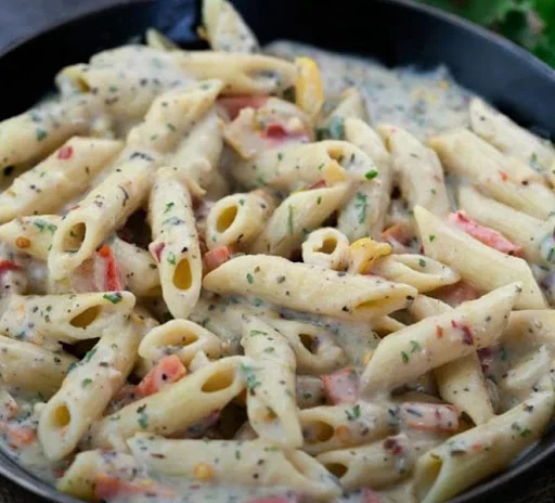 White Sauce Chicken Pasta (Alfredo)