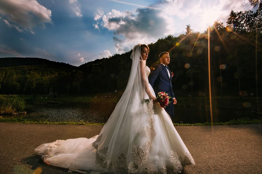 Photographe de mariage Miroslav Bugir (buhir). Photo du 8 août 2018