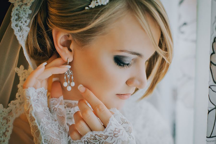 Wedding photographer Ekaterina Yuzhakova (eyuzhakova). Photo of 28 November 2015