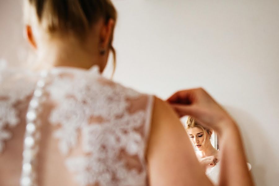 Fotógrafo de bodas Gareth Lima-Conlon (limaconlon). Foto del 5 de junio 2018