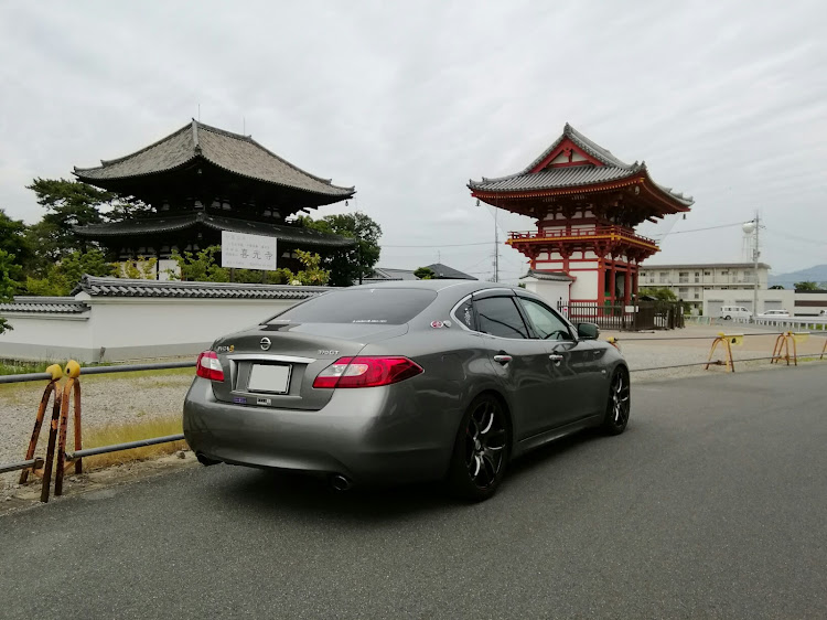 フーガの喜光寺に関するカスタム事例の投稿画像2枚目