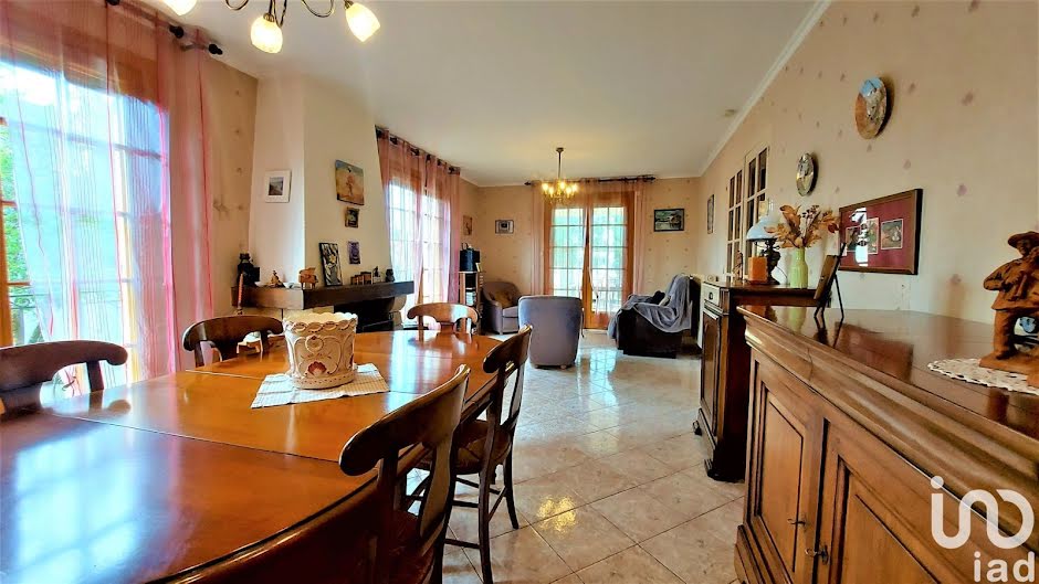 Vente maison 6 pièces 160 m² à Buxerolles (86180), 229 500 €