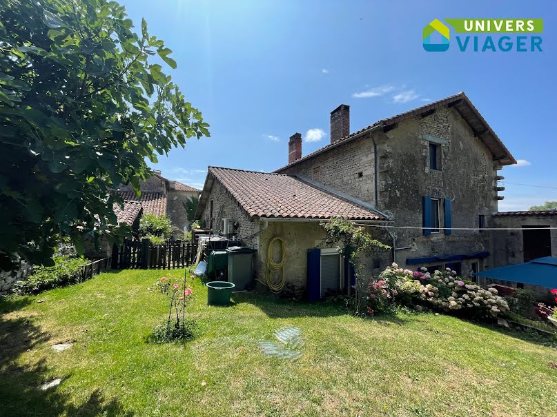 Vente viager 7 pièces 265 m² à Champagne-Mouton (16350), NaN €