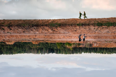 Fotógrafo de bodas Olya Bezhkova (bezhkova). Foto del 6 de junio 2020