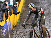 Een rentrée om van te dromen! Oppermachtige Wout van Aert rijdt meteen alles en iedereen aan flarden