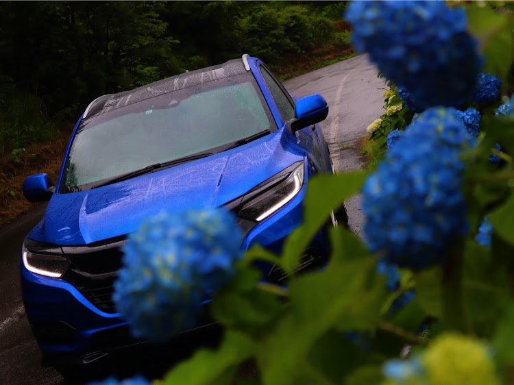 ヴェゼルのヴェゼルツーリング・HONDA The Power of Dreams・梅雨入りに関するカスタム事例の投稿画像1枚目