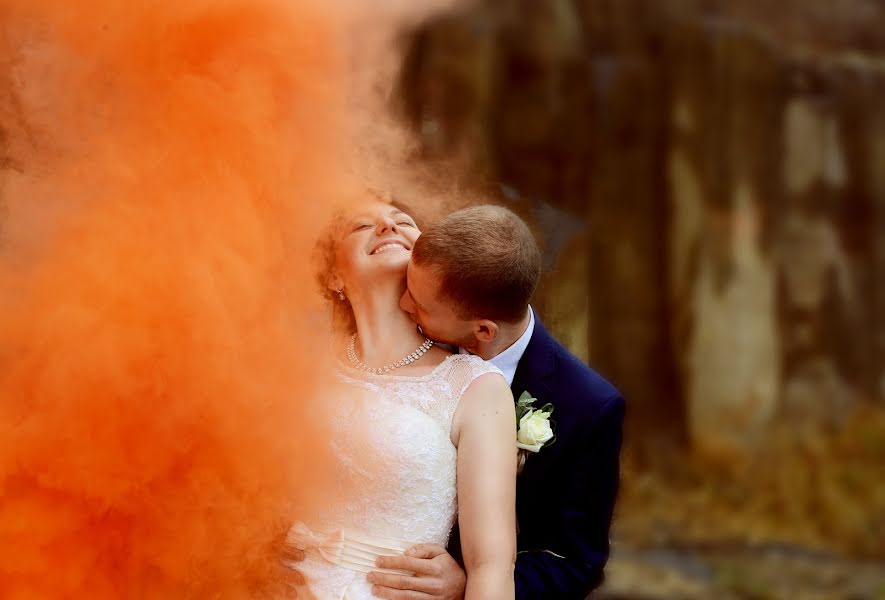Svatební fotograf Irina Kharchenko (antarina). Fotografie z 28.září 2015