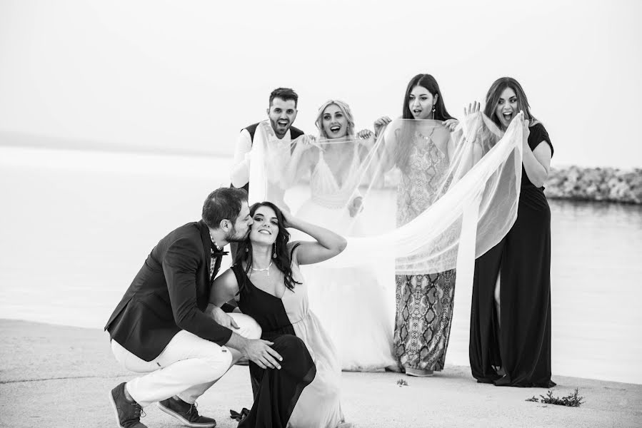 婚禮攝影師Nikos Iliopoulos（hliopoulos）。2018 10月5日的照片