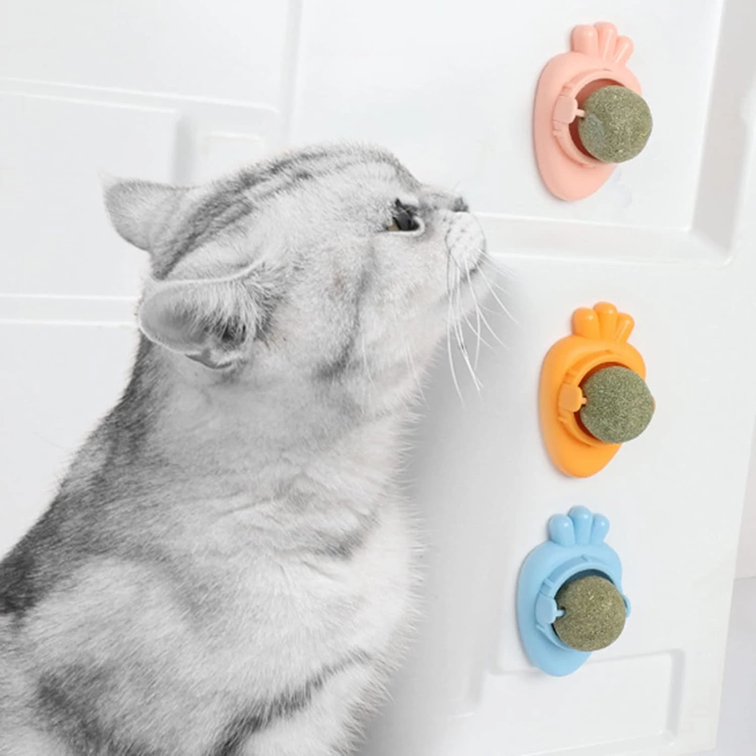 Title 1, Jouet au catnip en forme de carotte auto-adhési...