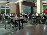 Hotel Shri Yamuna photo 1