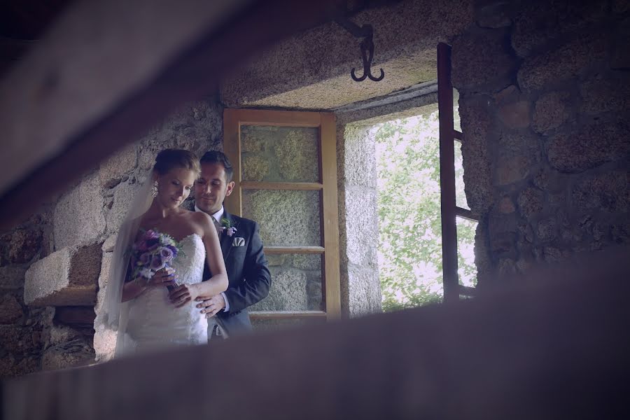 Fotografo di matrimoni Abraham Saiz (ditherpro). Foto del 17 novembre 2017