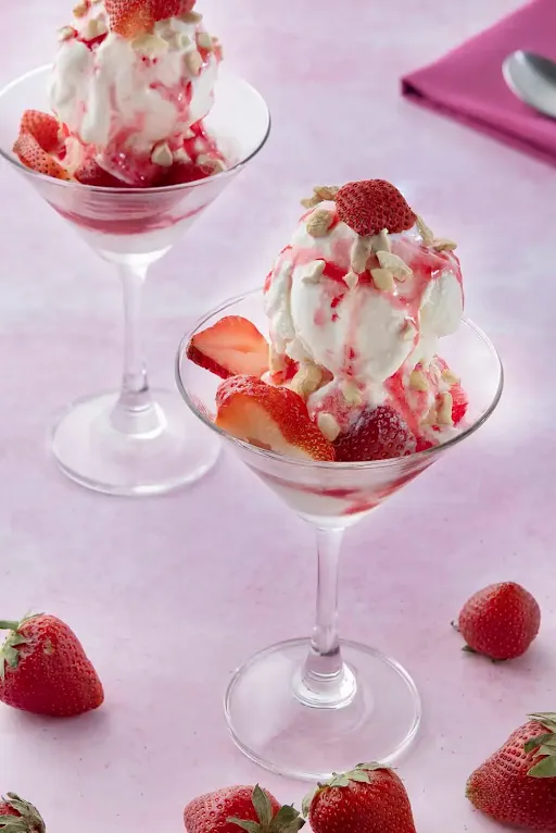 Strawberry Sundae