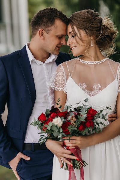 Fotógrafo de casamento Lidiya Sidorova (kroshkaliliboo). Foto de 9 de junho 2020