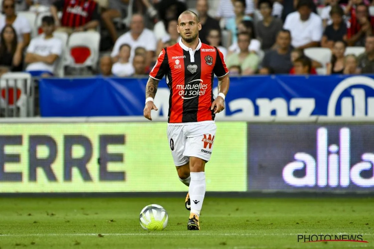 Saint-Etienne cartonne, première victoire pour Nice et Sneijder