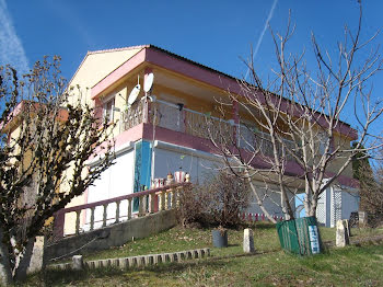 maison à Ussel (19)