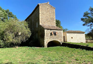 House with garden 5