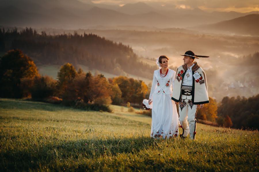 Photographe de mariage Paweł Uchorczak (fanimomentu). Photo du 17 décembre 2017