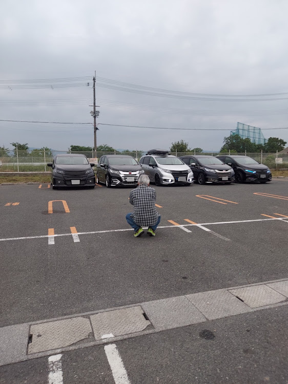 オデッセイの低そうで低くない少し低い車・コラボありがとうございます🎵・プチオフ会に関するカスタム事例の投稿画像4枚目