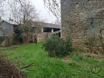 maison à Saint-Hilaire-de-Villefranche (17)