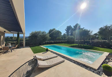 House with pool and terrace 3