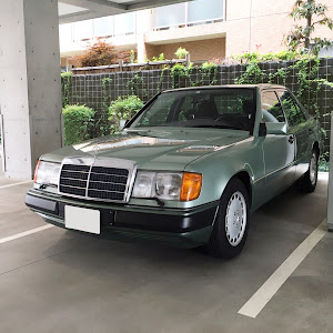 ミディアムクラス W124