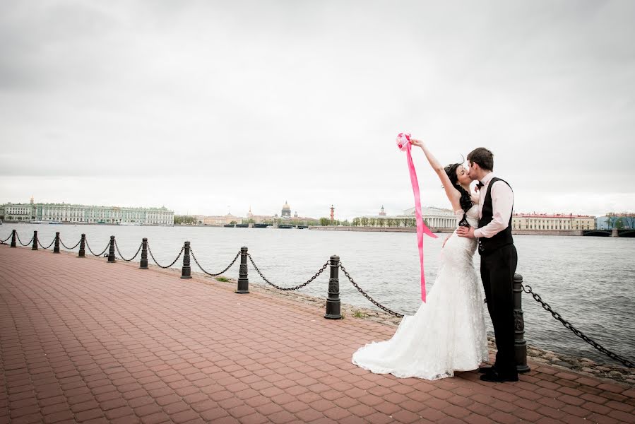 Nhiếp ảnh gia ảnh cưới Yuriy Macapey (photea). Ảnh của 11 tháng 8 2015