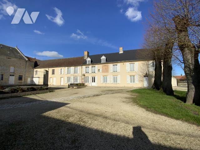 Vente maison 12 pièces 367 m² à Savigny-sur-Ardres (51170), 995 000 €