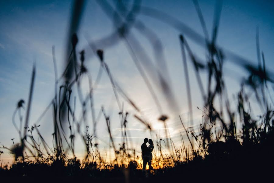 Wedding photographer Evgeniy Kryuchkov (maldovanov). Photo of 14 December 2015