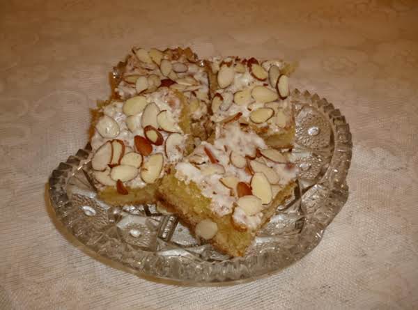 Elegant Almond Bars_image