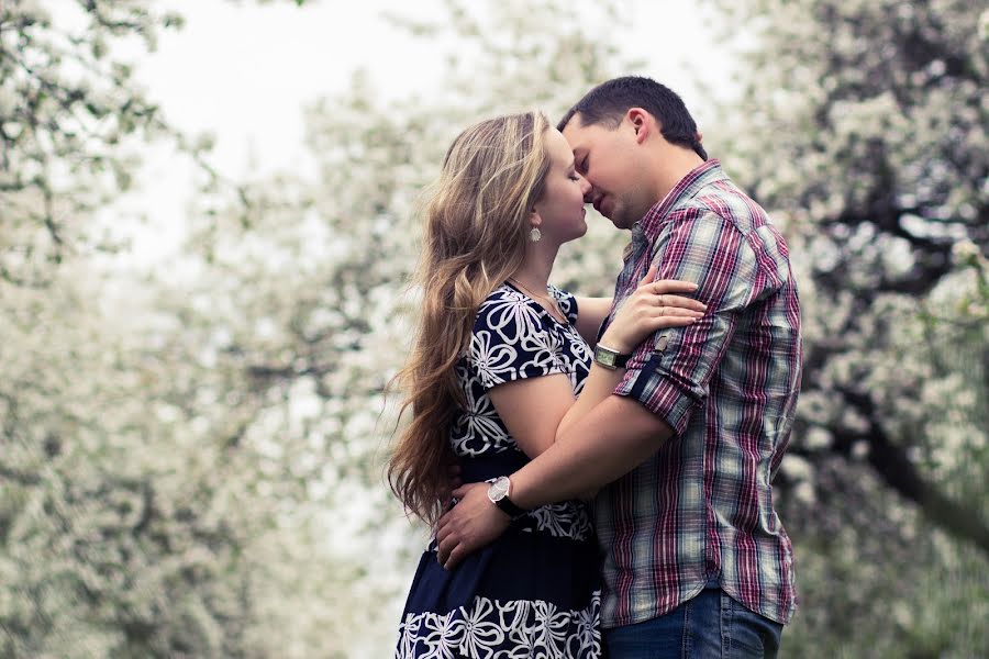 Wedding photographer Oleg Larchenko (larik908). Photo of 5 September 2014