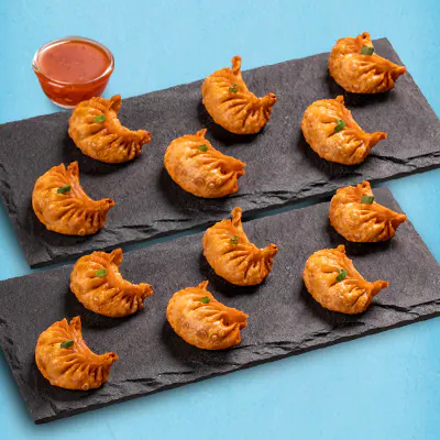 Fried Chicken Tikka Momos With Momo Chutney - 12 Pcs