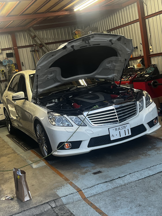Eクラス セダンのメルセデスオーナーと繋がりたい・外車好きな人と繋がりたい・奈良・関西に関するカスタム事例の投稿画像2枚目