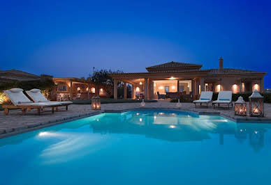 House with pool 9