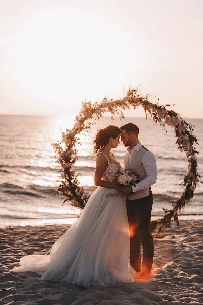 Fotógrafo de casamento Tatyana Cvetkova (cvphoto). Foto de 17 de janeiro 2020